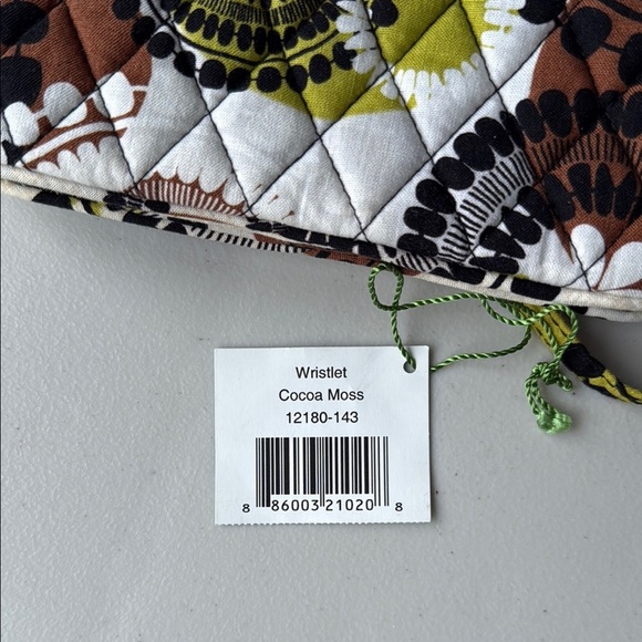 Vera Bradley Cocoa Moss Wristlet Quilted Wristlet Wallet - Picture 9 of 16